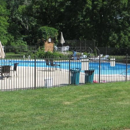 The Wesley Inn Motel Lake Geneva Esterno foto