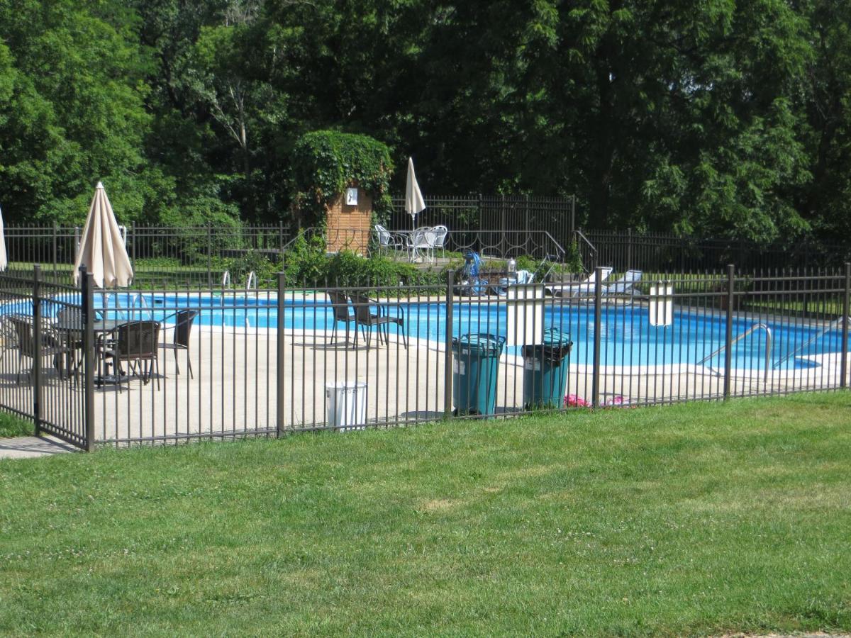 The Wesley Inn Motel Lake Geneva Esterno foto